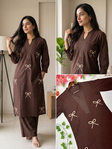 Ensemble pantalon et kurta en voile de coton à manches longues pour femmes adultes, couleur unie marron, brodé, col en V, longueur cheville, vêtements décontractés musulmans, OEM - Product Image 5