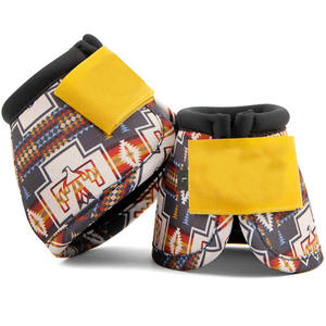 Protège-pattes de haute qualité pour chevaux, offrant une durabilité maximale, un confort et une adhérence optimales pour l'équitation, les courses et l'entraînement. - Product Image 1