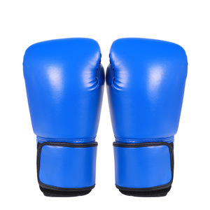 ถุงมือกีฬาหนัง PU ระบายความชื้น พร้อมสายรัดข้อมือแบบตะขอเกี่ยว สำหรับฝึกซ้อมมวย ราคาโรงงาน รับผลิตแบบ OEM ODM พร้อมสกรีนโลโก้ตามสั่ง - Product Image 2