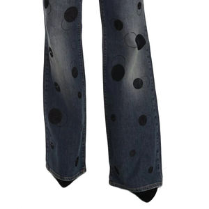 Jean baggy brodé pour femme, coupe large et décontractée, en denim, style streetwear tendance, confortable et décontracté. - Product Image 3