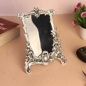 Deluxe Quality Golden Metal <b>Photo</b> <b>Frame</b> <b>Gold</b> Rectangular Tabletop <b>Photo</b> <b>Frame</b> Wedding Table Decorative <b>Photo</b> <b>Frame</b> New <b>Frame</b> - Product Image 5