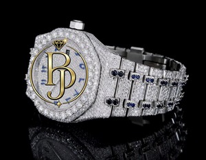 นาฬิกาข้อมือ Briva Luxury Square Analog ประดับเพชรเต็มหน้าปัด สำหรับผู้ชาย ระบบควอตซ์ ตัวเลขแบบอารบิก สีน้ำเงิน ตัวเรือนสแตนเลสสตีล กันน้ำ 10 บาร์ เป็นมิตรต่อสิ่งแวดล้อม - Product Image 1