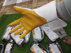Baseball Training Left <b>Snap</b> Closure Batting Gloves (Polyester/Cotton) - Product Image 2