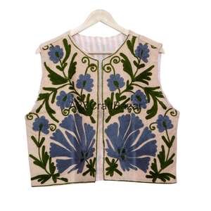 Veste en coton imprimé floral Cotrise pour femmes A2ZCraftBazar, tissu respirant vintage, logo au dos, manches courtes, printemps, automne, hiver - Product Image 1