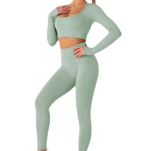 Ensemble de sport 2 pièces tendance pour femme, haut sans couture à manches longues et legging taille haute, bleu acier, avec logo frontal - Product Image 5