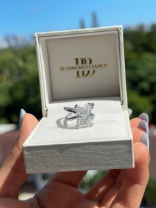 แหวนหมั้นเพชรทรงรัศมี 6.00 กะรัต เพาะเลี้ยงในห้องปฏิบัติการ _ ทอง 14K ดีไซน์ทันสมัยแบบวงคู่ - Product Image 4