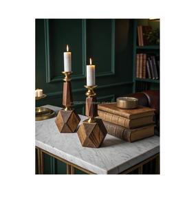 Portavelas de madera maciza que proporciona un soporte resistente y confiable que ofrece una experiencia de iluminación segura y estable durante las celebraciones. - Product Image 4