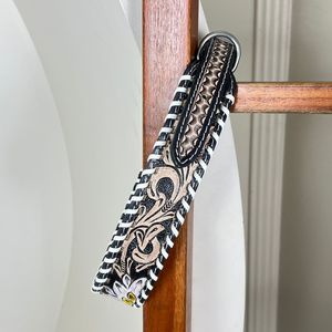 Nouveauté Produit pour chien personnalisé usiné à la main en cuir véritable motif tournesol Collier de chien, laisse et laisse de circulation 3 pièces ensembles combinés - Product Image 4