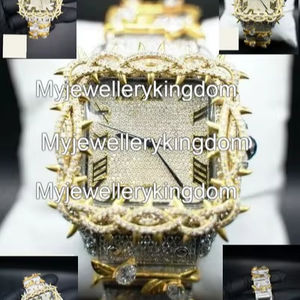 Montre-bracelet tendance en acier inoxydable et moissanite avec boîtier carré, entièrement sertie de pierres, résistante à l'eau 10 bars, accessoire de mode - Product Image 1