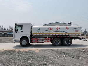 Camión con tanque de agua, camión con capacidad de 20cbm, 6x4 - Product Image 4