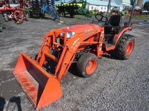 Tracteur à roues B2920 2011, 210 CV, 4x4, transmission par engrenages, usage agricole, pompe de boîte de vitesses, fourniture d'usine, vente en gros - Product Image 2