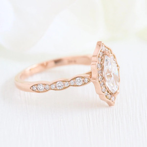 แหวนหมั้นเพชรทรงมาร์คีส์สีโรสโกลด์ประดับด้วยเพชรแล็บโกรว์ - Product Image 5