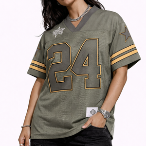 เสื้อเจอร์ซีย์อเมริกันฟุตบอลผู้หญิงคุณภาพพรีเมียม ผ้าตาข่ายทรงโอเวอร์ไซส์ สตรีทแวร์ ชุดทีม ระบายอากาศได้ดี โพลีเอสเตอร์ รับทำโลโก้ตามสั่ง OEM สหรัฐอเมริกา - Product Image 2