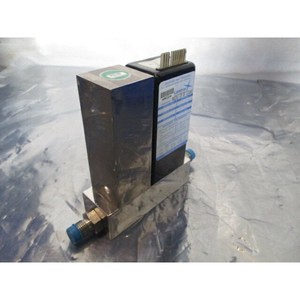Contrôleur de débit massique UFC-2000, MFC, N2, 20 - Équipements et pièces semi-conductrices d'occasion fiables à l'échelle mondiale chez - Product Image 1