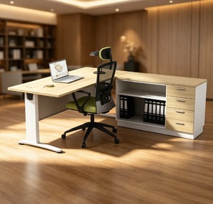 Escritorio Ejecutivo Moderno y Duradero con Superficie de Madera, Muebles de Oficina Contemporáneos para Ensamblar, Espacio de Trabajo de 6 Pies, Uso Comercial - Product Image 1