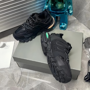 Chaussures de créateur de luxe originales pour hommes Track 3.0 LED, chaussures de marche de haute qualité, chaussures décontractées épaisses, chaussures de sport pour femmes - Product Image 6