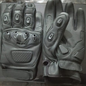 Guantes de Motocicleta Transpirables e Impermeables, Dedos Completos, Precio Económico al por Mayor, Hechos en Pakistán - Product Image 2