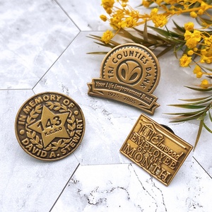 Pin de regalo de promoción con logotipo personalizado de fábrica, alfileres de solapa con insignia de latón y metal de hierro - Product Image 2