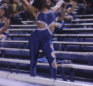 ชุดวอร์มอัพแบบซับลิเมชั่นสั่งทำพิเศษสำหรับเชียร์ลีดเดอร์ ชุดฝึกซ้อมเชียร์ ชุดยูนิฟอร์มเชียร์ลีดเดอร์ กางเกงขาสั้นและเสื้อชั้นในสำหรับเชียร์ลีดเดอร์ - Product Image 4