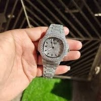 Montre en diamant moissanite de style japonais au design unique pour hommes et femmes d'affaires, disponible à bas prix
