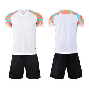 Camisetas de Fútbol Personalizadas con Nombre de Equipo y Número de Jugador, Sublimadas, 100% Poliéster, Transpirables, de Manga Corta, Unisex, con Degradado Colorido - Product Image 2