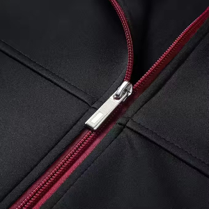 ชุดวอร์มปักลายสำหรับผู้ชาย ผ้าฝ้าย 100% ชุดออกกำลังกายสองชิ้น เสื้อแจ็คเก็ตซิป กางเกงขายาว คุณภาพสูง รับสกรีนโลโก้ - Product Image 6