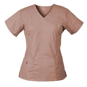 Conjunto de uniforme médico turquesa para mujer con blusa de cuello en V y pantalones cargo para uso hospitalario - Product Image 3