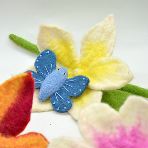 Fleurs en feutre de laine faites à la main avec papillon et abeille, décorations florales artificielles colorées pour la décoration de la maison, artisanat DIY - Product Image 4