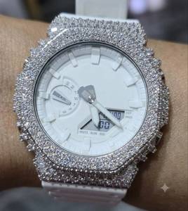 Reloj Hip Hop VVS Moissanite con Incrustaciones de Diamantes, Reloj de Lujo de Plata 925 con Correa Blanca de Cuarzo, Venta al por Mayor - Product Image 1
