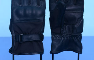 Gants de moto en cuir noir en gros, protection complète des doigts, toutes saisons, ventilés, avec sangle réglable, logo personnalisé OEM - Product Image 6