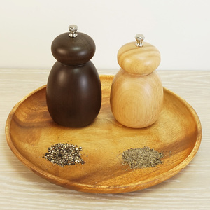 [Holar] Moulin à sel et à poivre réglable en bois élégant de bonhomme de neige de Taiwan pour la cuisine de restaurant - Product Image 5