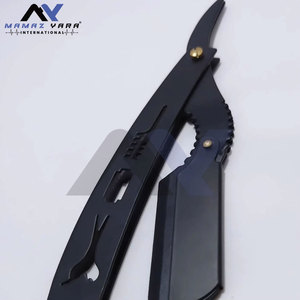 Customized Sleek Black Coated Razor with Stylish Handle Razor Sharp Cutting Comfortable Grooming Barbers Razors Custom Brand - Product Image 2