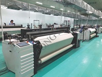 Usine de tissage textile à grande vitesse de haute précision Nouvelle technologie Dernière machine à tisser à jet d'air avec perte de Dobby à mouvement de came
