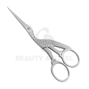 Tijeras de Belleza Elite para Recortes Detallados con Acero Inoxidable Quirúrgico de Alta Calidad y Elegante Silueta de Cigüeña - Product Image 1