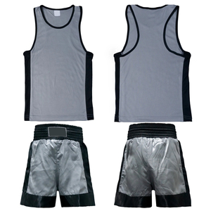 Uniforme de Kick Boxing Profesional de Diseño Personalizado OEM, Chaleco y Pantalones Cortos de Boxeo Ligeros y Transpirables de la Mejor Calidad con Logotipo Personalizado en la Parte Delantera - Product Image 1