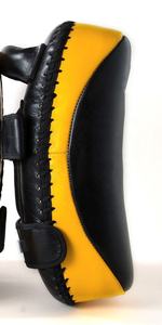 Pads d'entraînement en cuir personnalisés pour la boxe, le MMA, le Muay Thai, avec logo personnalisé pour le kickboxing et les arts martiaux. - Product Image 5