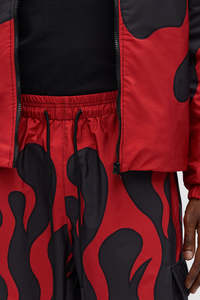 Pantalones Deportivos con Estampado de Llamas para Hombre, Color Rojo y Negro, Estilo Urbano, Pantalones Cargo, Fabricante de Pantalones para Hombre - Product Image 3