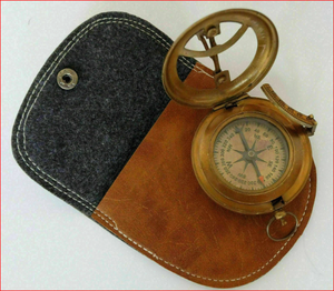 Boussole solaire maritime en laiton avec boîte en cuir, boussole solaire de poche en laiton - Product Image 2