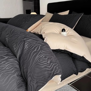 Juego de Edredón Moderno de 3 Piezas con Patrón de Mármol Rosa, Cubrecama Suave con Fundas de Almohada para Uso Doméstico - Product Image 3