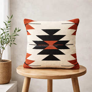 Funda de Almohada Decorativa de Diseño Kilim con Patrón de Cruz Herenciales para Decoración de Estilo Rústico Moderno y Global - Product Image 5