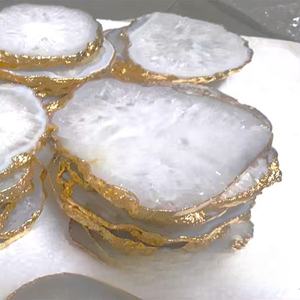 จานรองแก้วหินโมราสีขาวบริสุทธิ์พร้อมขอบทองวัสดุพลอยสไตล์ฮวงจุ้ย - Product Image 1