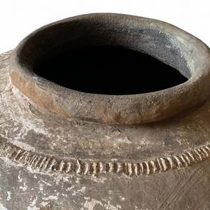 Maceta Grande de Terracota Hecha a Mano Estilo Rústico Antiguo de la India, Macetero de Barro para Combinar y Mezclar, 1 Contenedor para Decoración de Jardín u Hotel - Product Image 2