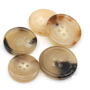 Boutons en corne naturelle faits à la main, durables et écologiques, pour pulls, manteaux, vestes, couture, accessoires de vêtements décoratifs - Product Image 6