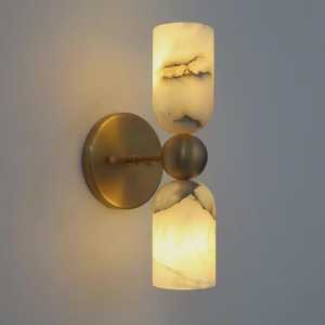 Applique murale moderne en laiton avec abat-jour en marbre, éclairage intérieur minimaliste pour chambre à coucher - Product Image 3