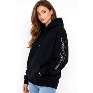 Fábrica de sudaderas OEM que ofrece soluciones de fabricación privada y personalización de marca para nuevas empresas de ropa y startups de moda. - Product Image 1