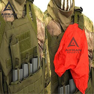 Drapeau de signalisation rouge haute visibilité en nylon durable avec clip pour jeux de paintball - Product Image 5