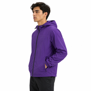 Chaqueta cortavientos versátil que combina comodidad ligera, tela resistente y estilo contemporáneo para aventuras al aire libre y viajes. - Product Image 2