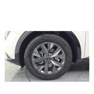 Para Kia Sportage 1.6 Turbo 2WD Gasolina, Modelo Abril 2022, con 81,114 km, Asientos de Cuero, Cámara Trasera, Volante a la Izquierda - Product Image 5