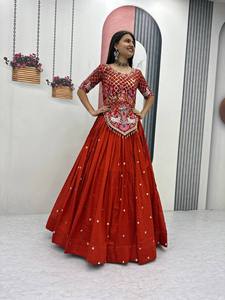 Lehenga Choli Saree de Seda Vichitra Bordada en Naranja, Ropa Moderna India y Pakistaní para Bodas, Fiestas y Diwali - Product Image 3