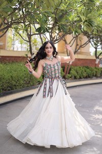 Lehenga Choli 100% coton pour femmes pour les festivals de Navratri à prix de gros, Lehenga glamour - Product Image 2